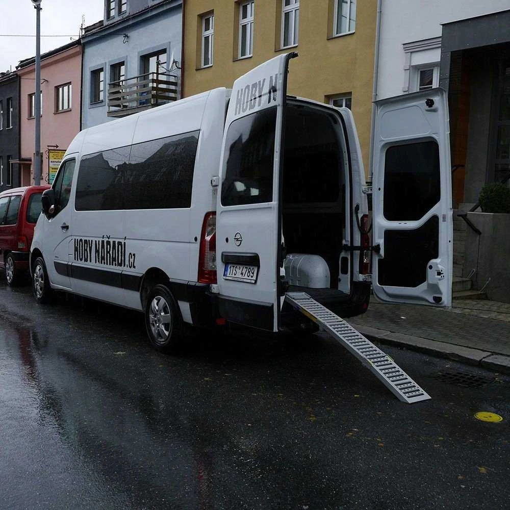 Geko sulankstomos rampos-įvažiavimai iki 2200 kg, 2 vnt..(1)