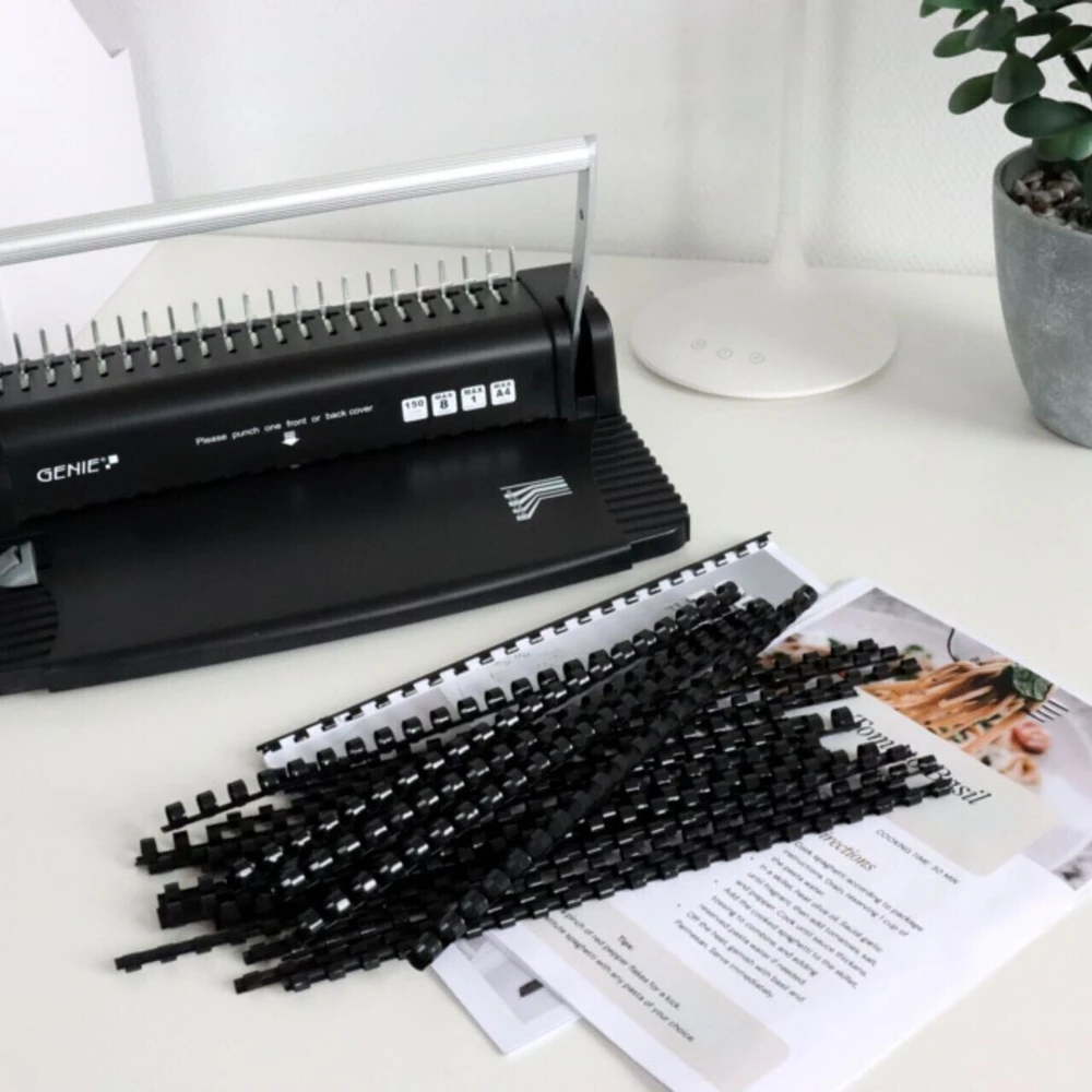 GENIE SpiralbindegerĂ¤t CB-820 inkl. PlastikbinderĂĽcken sw