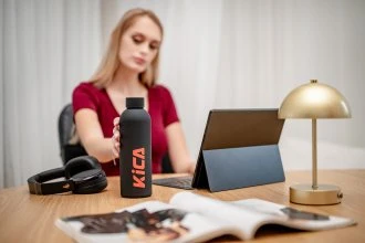 Gertuvė Feiyu Tech Gėrimo Butelis - KiCA Active Nerūdijančio Plieno Izoliuotas 500 ml - Juodas
