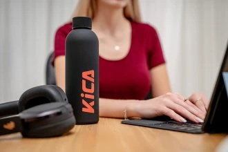 Gertuvė Feiyu Tech Gėrimo Butelis - KiCA Active Nerūdijančio Plieno Izoliuotas 500 ml - Juodas
