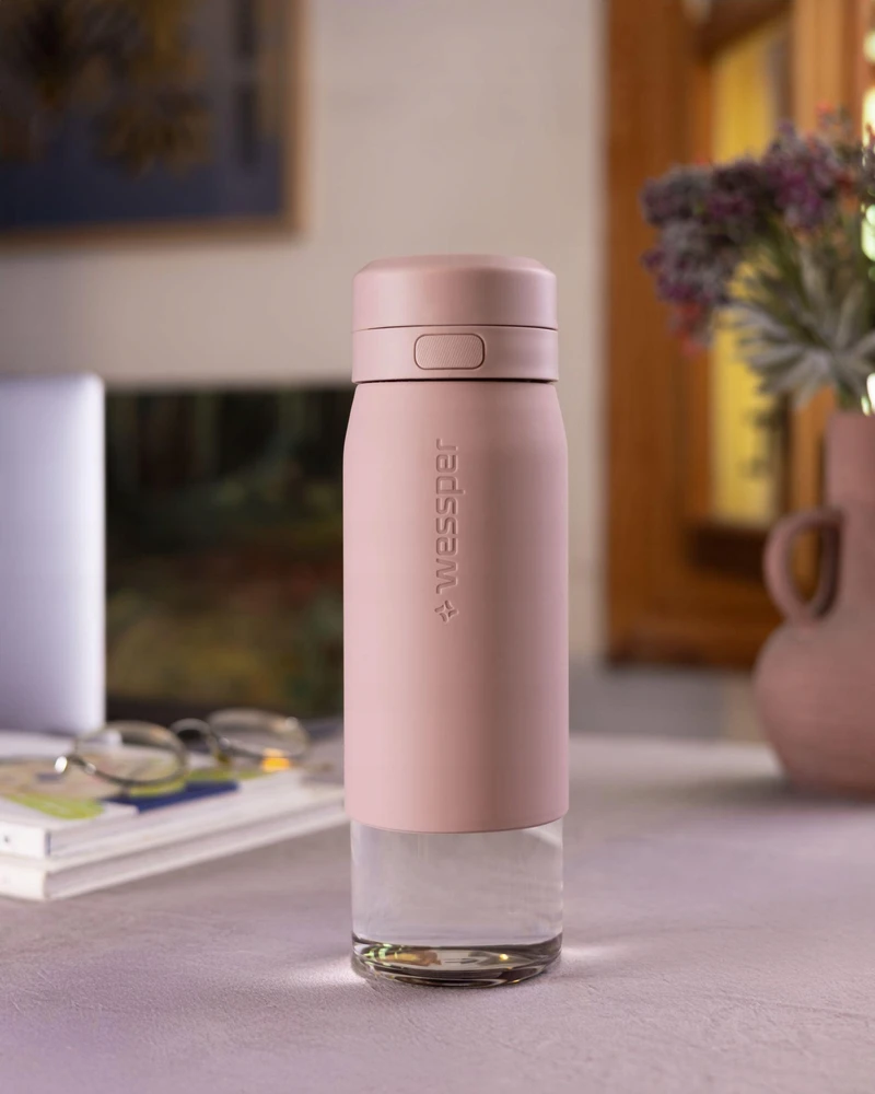 Gertuvė Wessper Buteliukas filtrująca B2 GLASS Actitex™ 700ml Rožinė (WES270-700-PK_K)