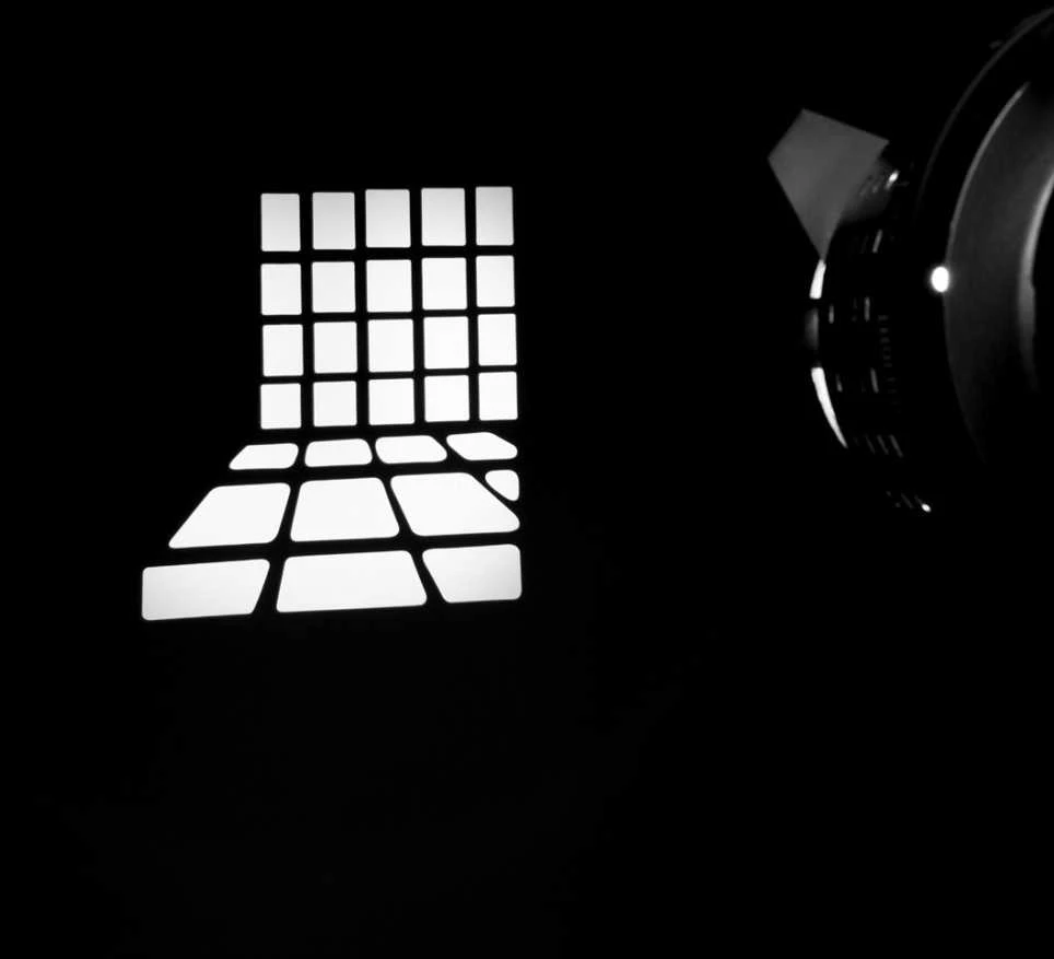 „GlareOne Prožektorių Gobo Rinkinys 1“ – kaukių rinkinys