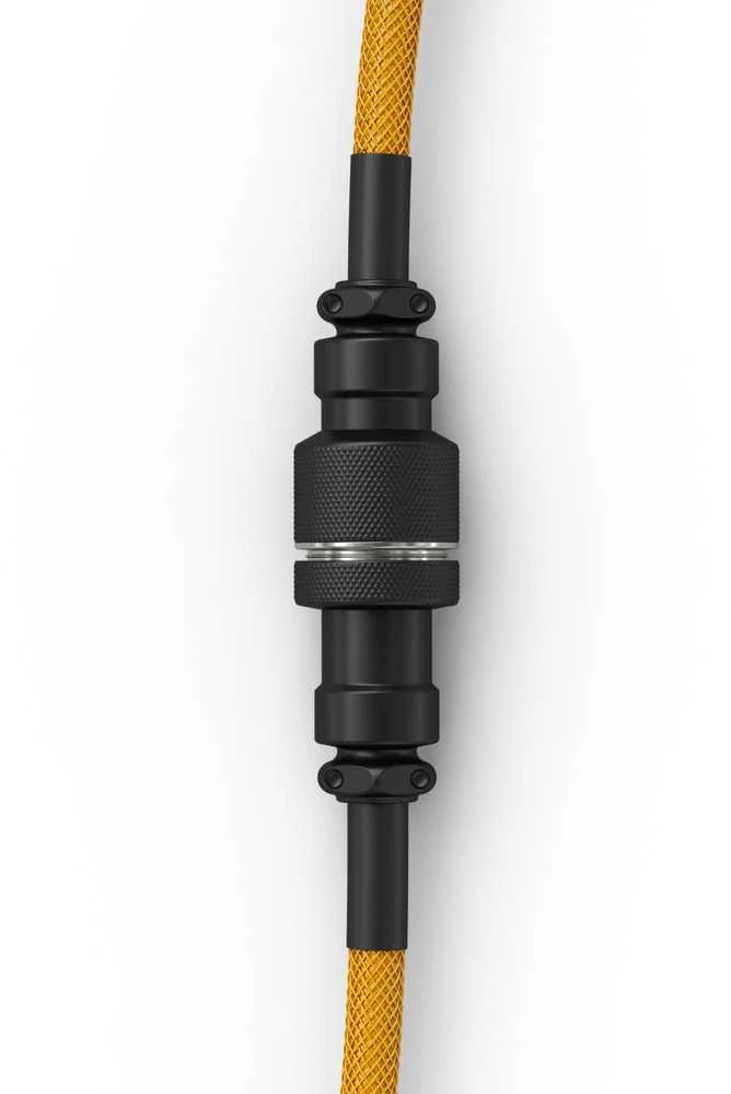 Klaviatūra Glorious GMMK Coiled Cable susuktas klaviatūros laidas Glorious Gold, USB-C į USB-A – auksinės ir juodos spalvos