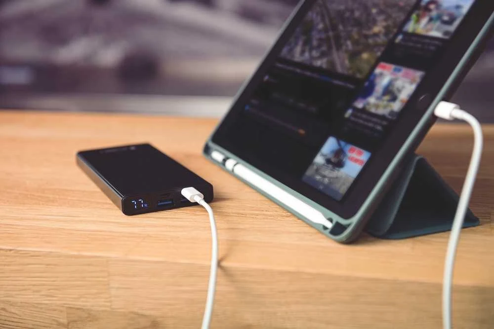Powerbank GoGEN PB100008B 10000 mAh Juodas (5043)