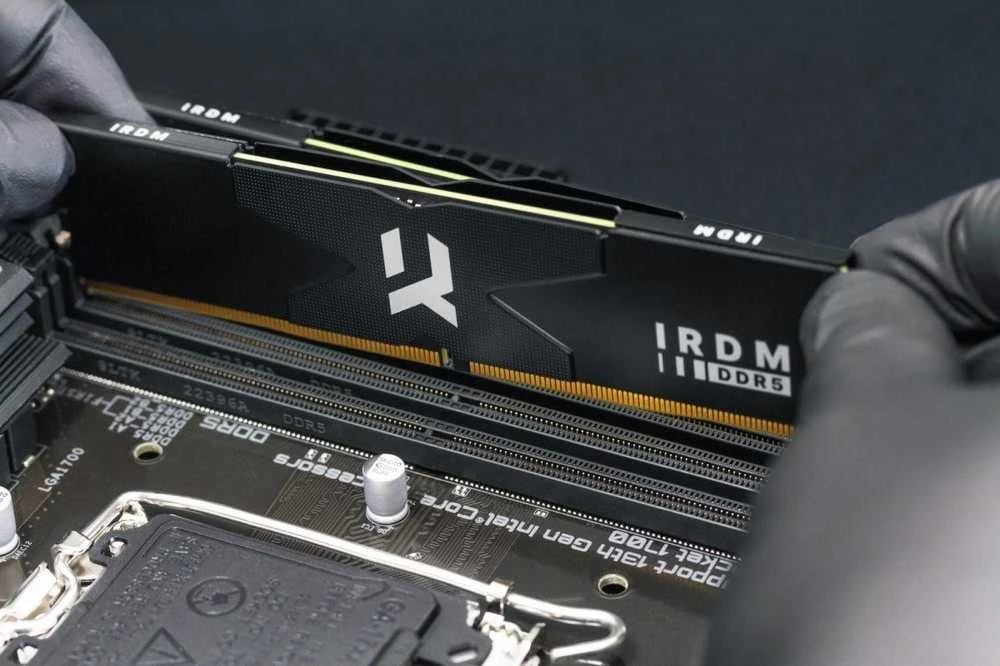 GOODRAM IR-6800D564L34S/32GDC DDR5 32GB 6800MHz 34-40-40-80 DUAL CHANNEL KIT IRDM Juodas V Sidabrinis