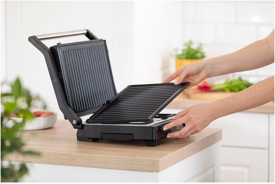 Gorenje Grilis | GCG2000SD | Contact grill | Juodas