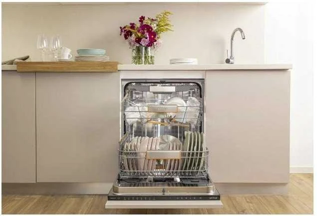 Gorenje Indaplovė | GV16D5 | Built-in | Plotis 59.8 cm | Number of place settings 16 | Number of programs 6 | Energy efficiency class D | Ekranas | AquaStop function