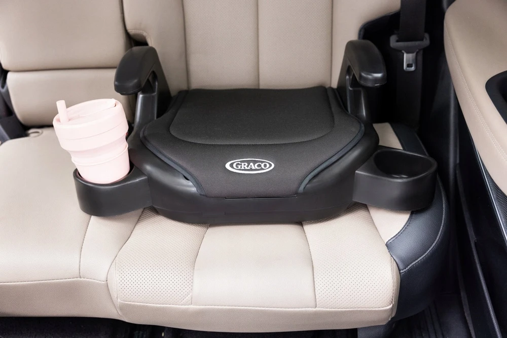 Graco Booster Basic automobilinė kėdutė su puodelių laikikliais