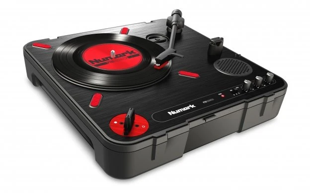 Numark PT01 Scratch - pusiau automatinis nešiojamas patefonas su DJ skrečinimo jungikliu