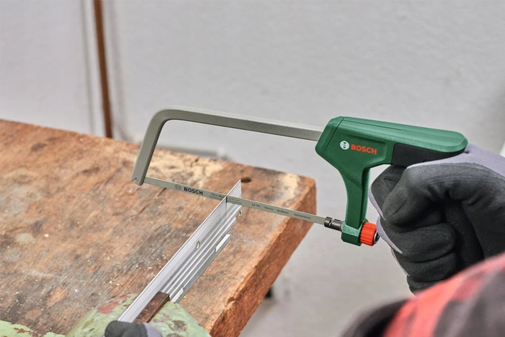 Stabilus Bosch rankinis pjūklas 150mm