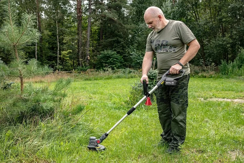 Akumuliatorinė žoliapjovė Graphite Energy+ 18V be akumuliatoriaus ir kroviklio (58G030)