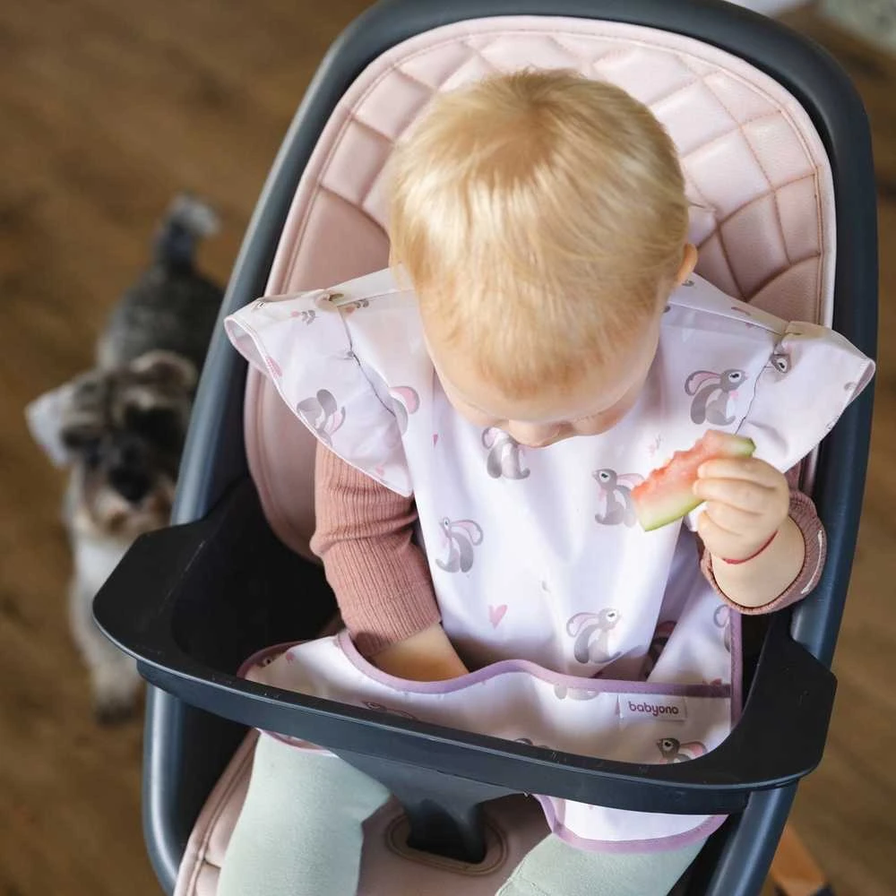 Green Cell BabyOno prijuostė neperšlampama su kišene nuo 6 mėn triušis rožinis 1641/03