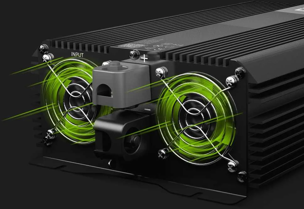 Green Cell Žalias Cell Žalias Cell PRO automobilio maitinimo inverteris 12V į 230V 2000W/4000W modifikuota sinusinė banga