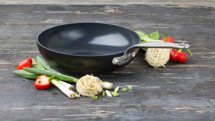 Green Pan Žalias Pan GreenPan Barcelona Pro Wok keptuvė 28 cm, juoda