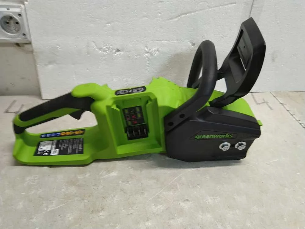 Grandininis pjūklas Greenworks GD24X2CS36; 2x24 V; 36 cm juosta (be akumuliatoriaus ir pakrovėjo)