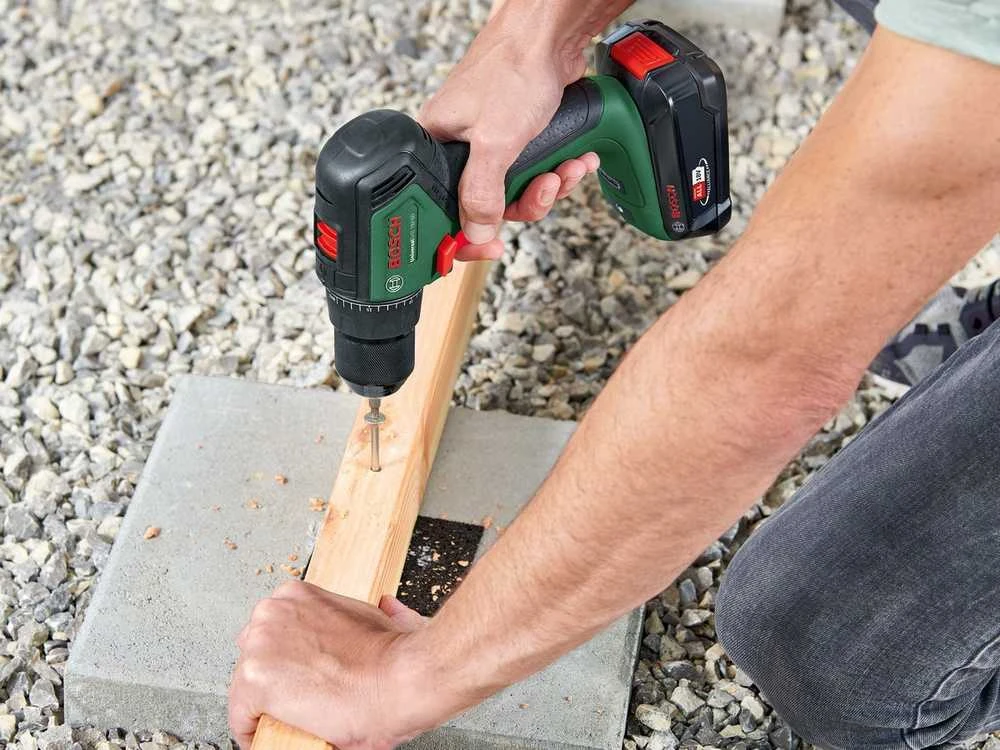Bosch UniversalDrill 18V-60solo Akum.suktuvas