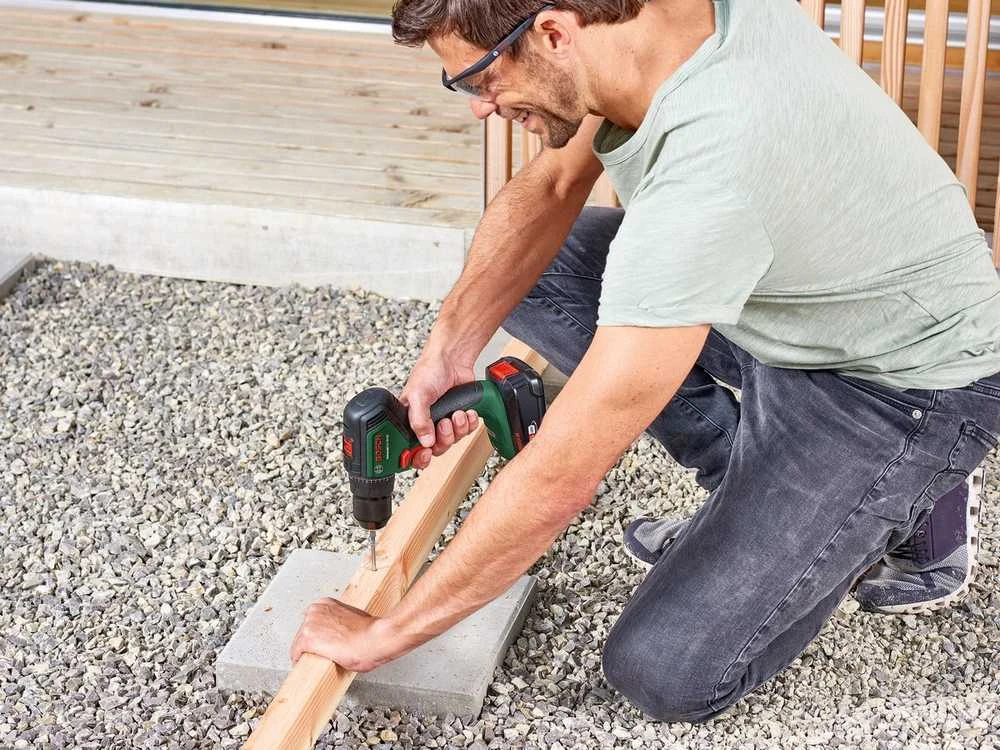 Bosch UniversalDrill 18V-60solo Akum.suktuvas