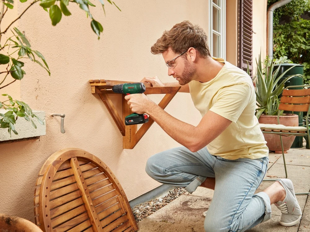 Bosch Easydrill 18V-40 be akumuliatoriaus ir kroviklio Akum.suktuvas