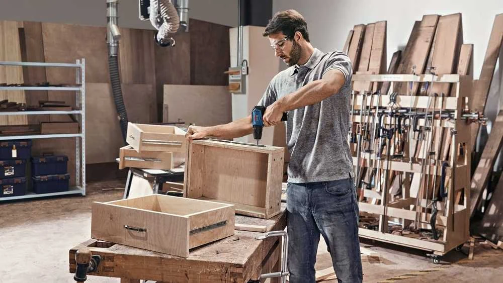 Smūginis suktuvas-gręžtuvas Bosch GSB 12V-30; 12 V; (be akumuliatoriaus ir pakrovėjo)