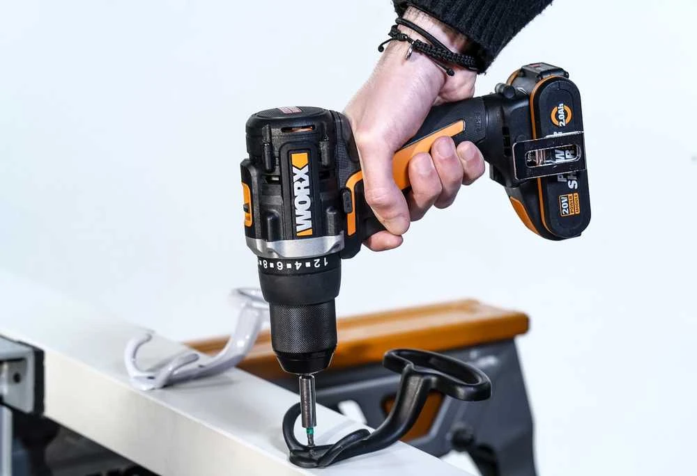 Akumuliatorinis suktuvas-gręžtuvas Worx WX102; 20 V; 2x2,0 Ah akum.