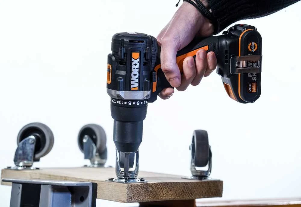 Akumuliatorinis suktuvas-gręžtuvas Worx WX102; 20 V; 2x2,0 Ah akum.