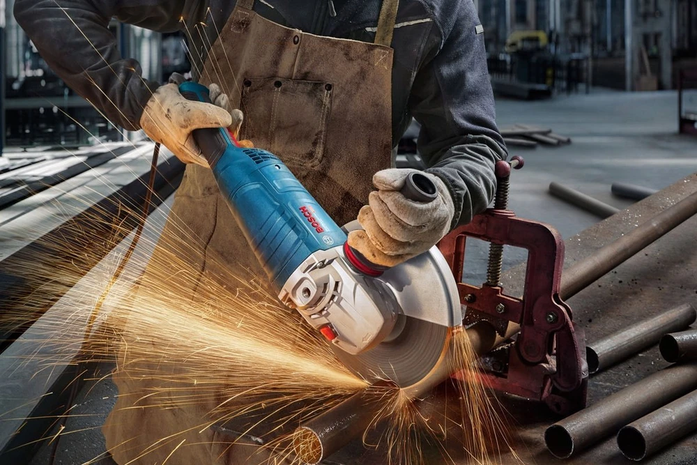 Kampinis šlifuoklis Bosch GWS 27-230 J Professional; 2700 W