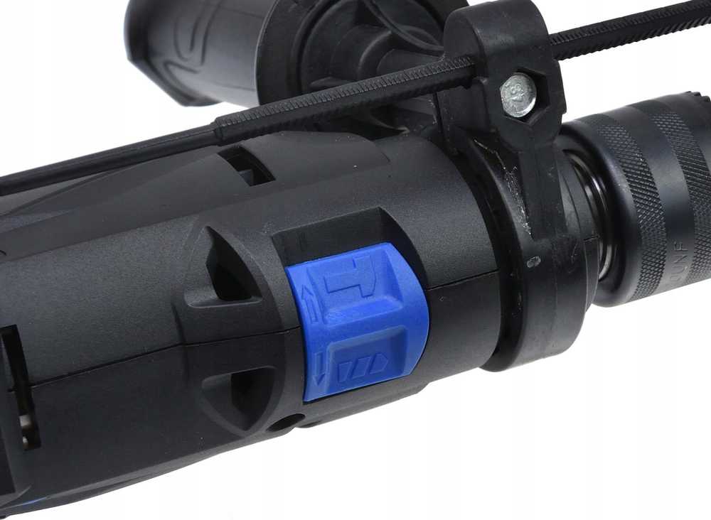 Gręžtuvas Geko Smūginis gręžtuvas 13mm 810W X-Comfort (10)