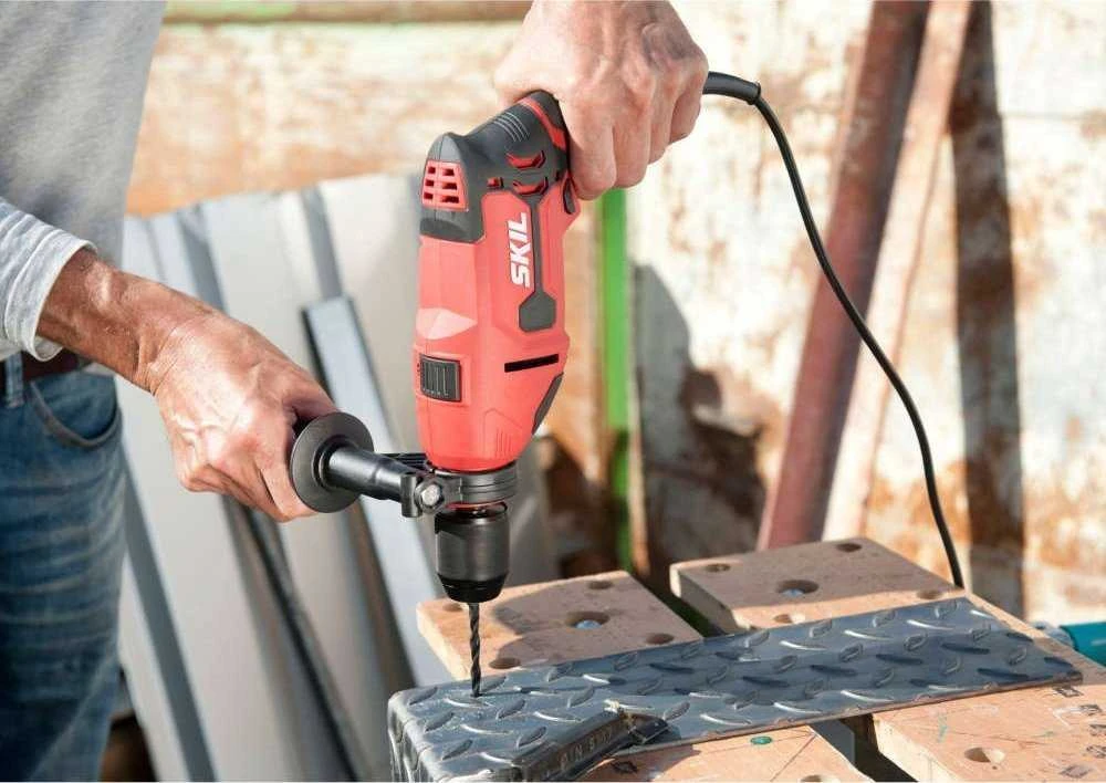 Skil Red Elektrinis smūginis gręžtuvas Skil 6725 AA; 710 W