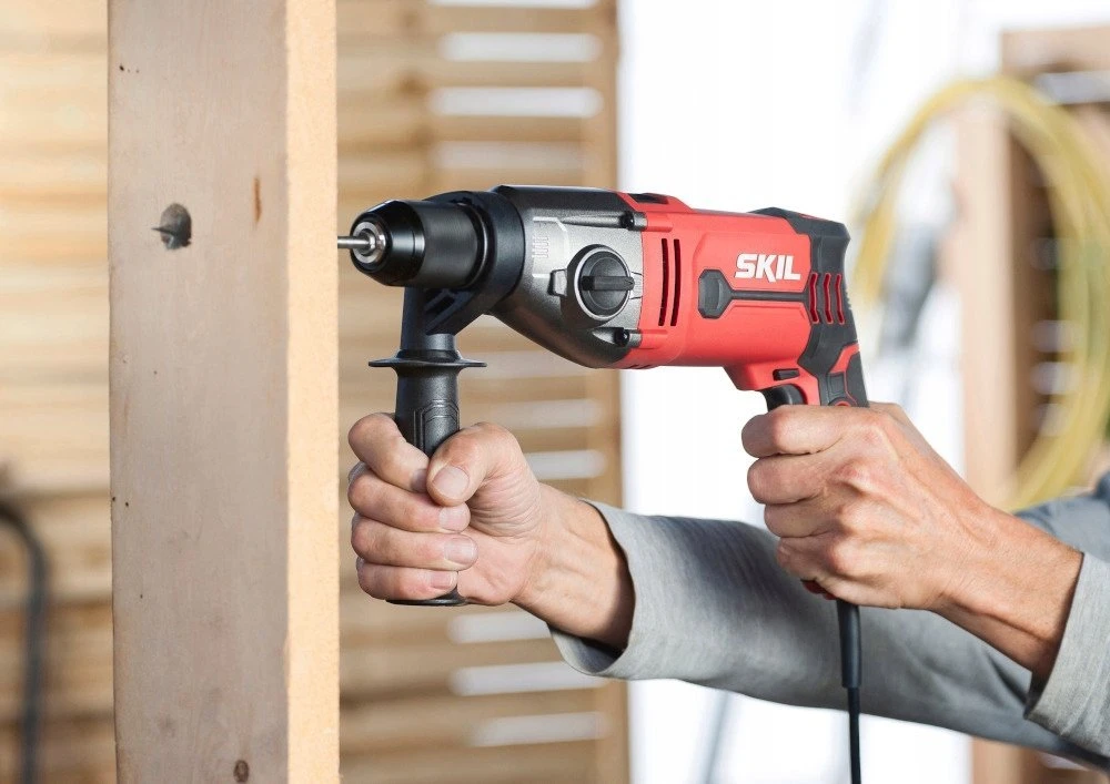 Skil 6745 GA grąžtas 3200 RPM Beraktė 2,6kg Juoda, Raudona