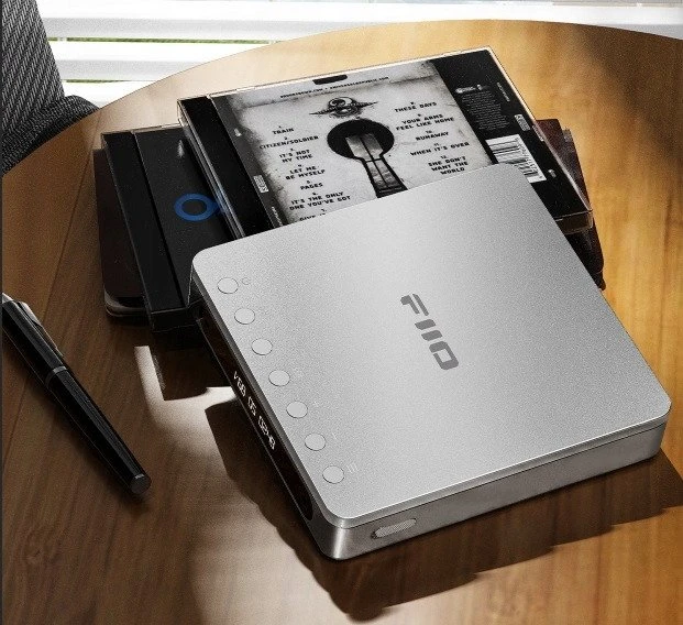 Grotuvas CD FiiO DM13 BT - juodas - Przenośny CD grotuvas su Bluetooth