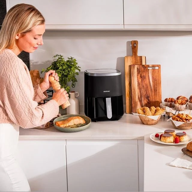 Gruzdintuvė beztłuszczowa Cecotec Cecofry Fantastik Window 4000 air fryer