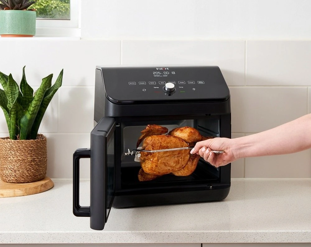 Instant Pot karšto oro gruzdintuvė 13 l, 1700 W su iešmu 140-4101-01-EU