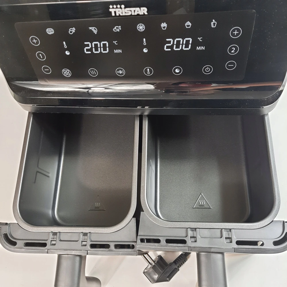 Tristar dviejų krepšelių oro gruzdintuvė | FR-9026 | Galia 2700 W | Talpa 8 l | Juodas