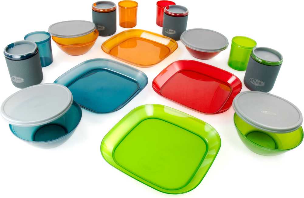 GSI Outdoors INFINITY 4 ASMENŲ PRABANGUS STALŲ RINKINYS (75400)