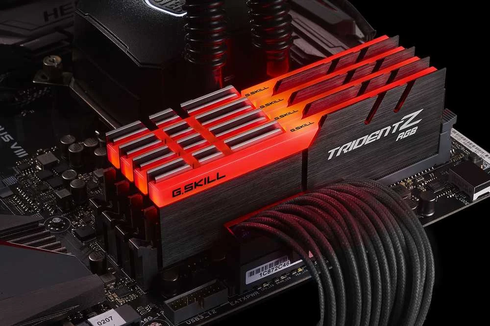 G.Skill | Trident Z RGB (skirta AMD) | 16 GB | DDR4 | 3600 MHz | PC/serveris | Registracijos Nr. | ECC Nr