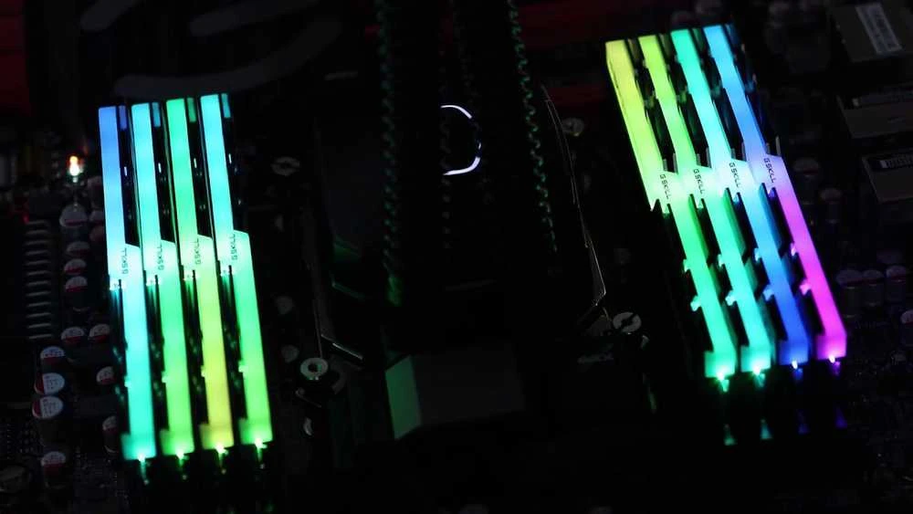 G.Skill | Trident Z RGB (skirta AMD) | 16 GB | DDR4 | 3600 MHz | PC/serveris | Registracijos Nr. | ECC Nr