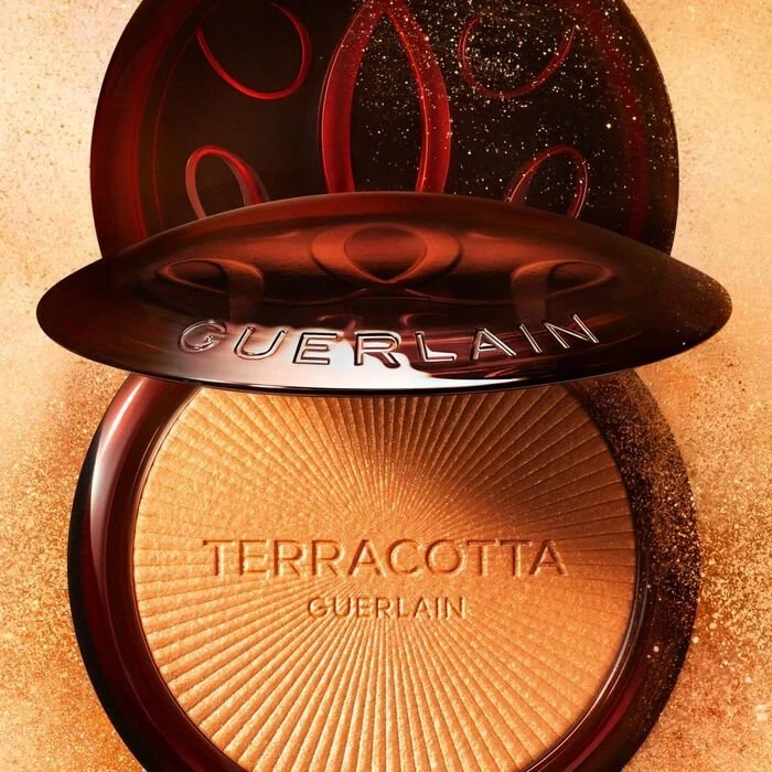 „Guerlain Terracotta Luminous Bronzing Powder“ bronzinė pudra „00 Ivory“ 1 vnt.