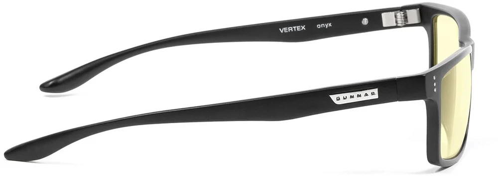 Gunnar Vertex akiniai juodais rėmeliais ir gintariniais lęšiais