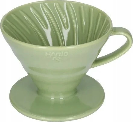 Hario V60-02 keramikinis kavos lašintuvas Smokey Žalias