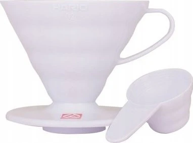 Baltas plastikinis lašintuvas Hario V60-02