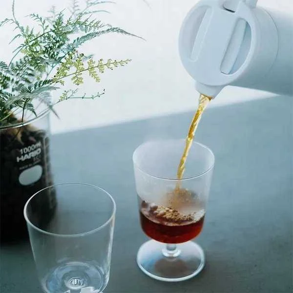 HARIO termo serveris su keramine danga baltas 600 ml