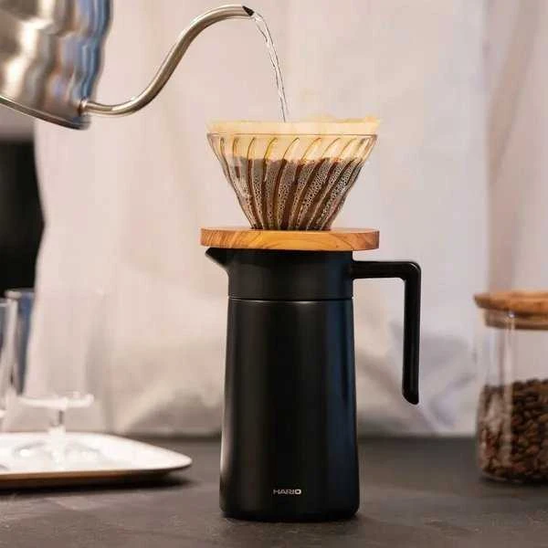 HARIO thermal serveris with ceramic coating juodas 600ml
