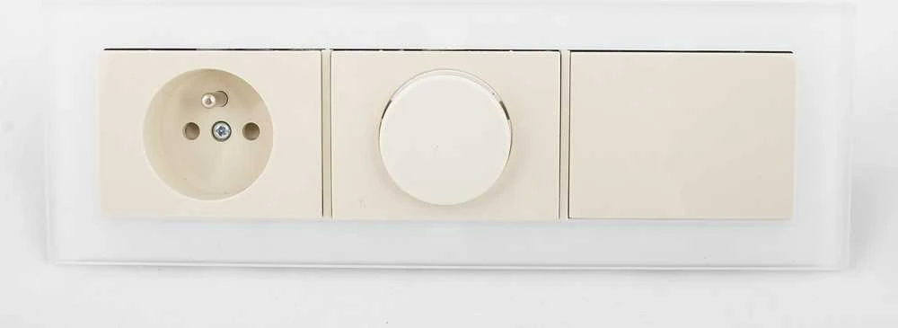 Trivietis rėmelis VILMA XP500, baltas stiklas