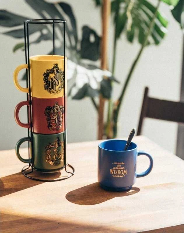Harry Potter Haris Poteris - Rinkinys keraminiai puodeliai su stovu 300 ml 4 vnt. Hogvartso namai