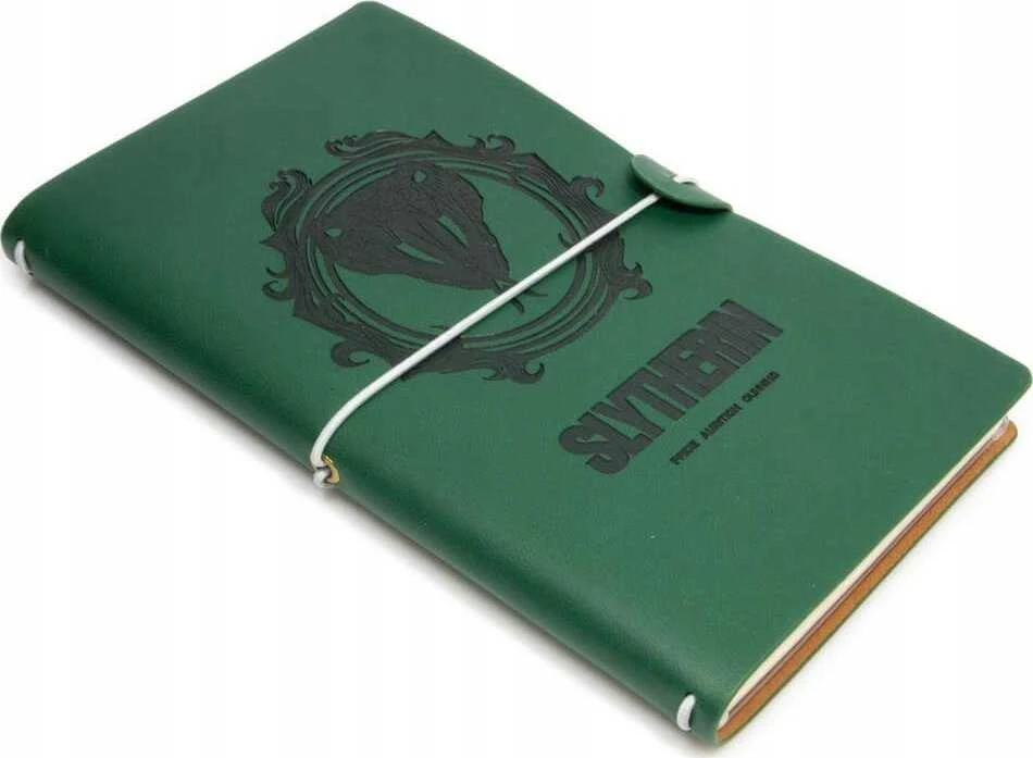 Harry Potter - Skórzany notatnik kelioninis Slytherin 12x19,6 cm (Žalias)