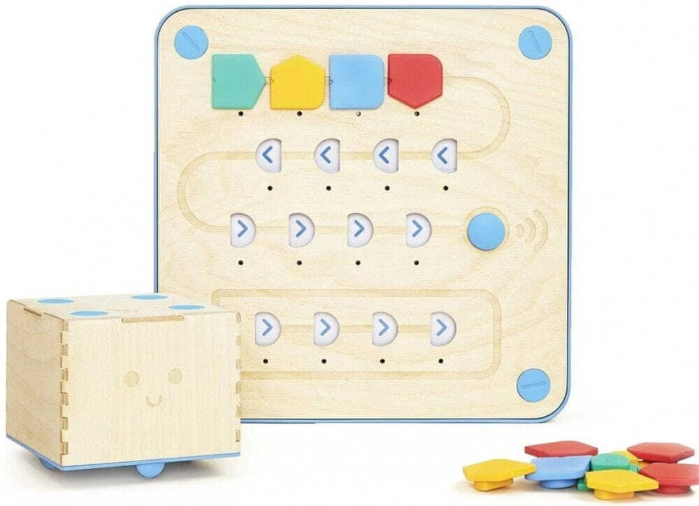 „Hasbro Primo Toys“ „Cubetto“ žaidimų rinkinys, 3 metai, Įvairių spalvų