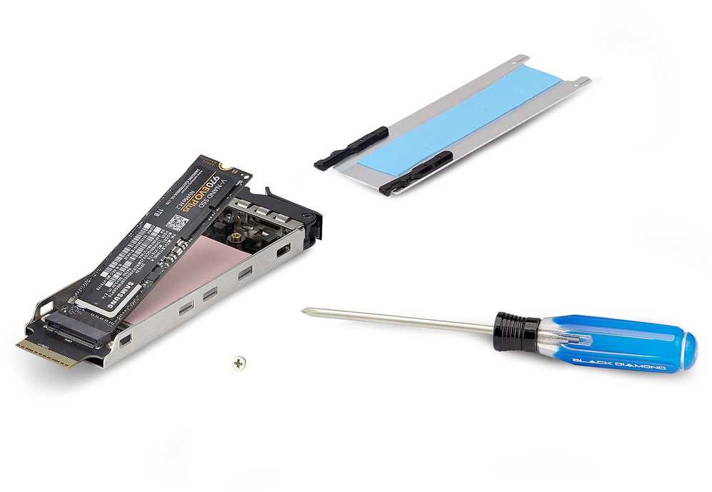 StarTech Dvigubas M.2 NVME SSD į PCIE X8 – išimamas mobilusis stovas / pagrindinė plokštė