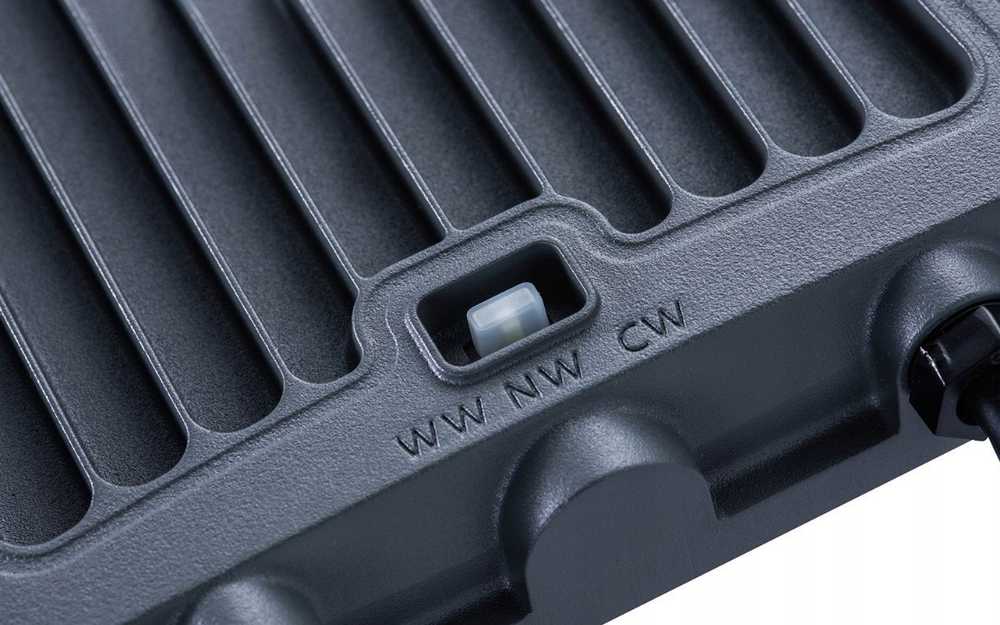 PHILIPS Ledinaire prožektorius, mažas, su jutikliu, BVP167, 6000lm/830-840-865, 50W, IP65, simetriškas
