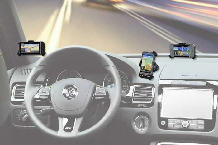 „iGrip Universal Smart Grip´R“ rinkinys – universalus automobilinis laikiklis, skirtas 50–75 mm pločio ir 103–127 mm aukščio įrenginiams.