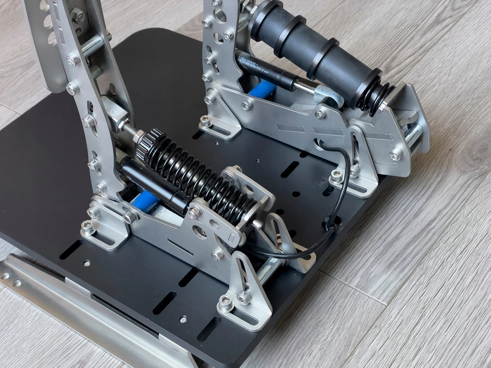 Heusinkveld Rinkinys pedals Sim Pedals Ultimate 2-pedal Sidabrinė (HE-SPU2SC)